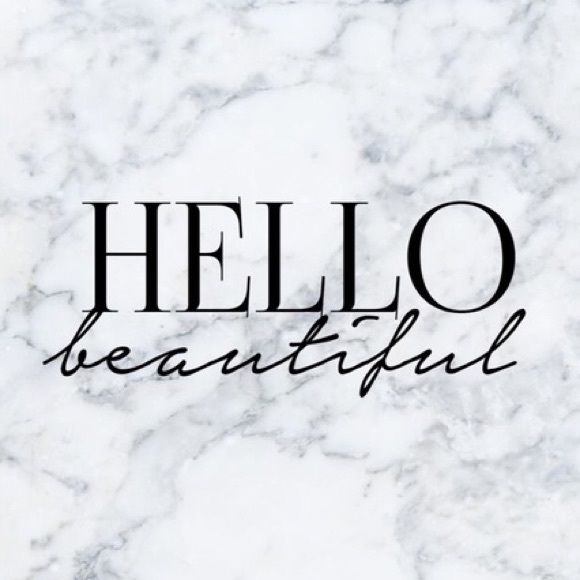 Meet your posher, Nikki🦋 - Picture 4 of 8